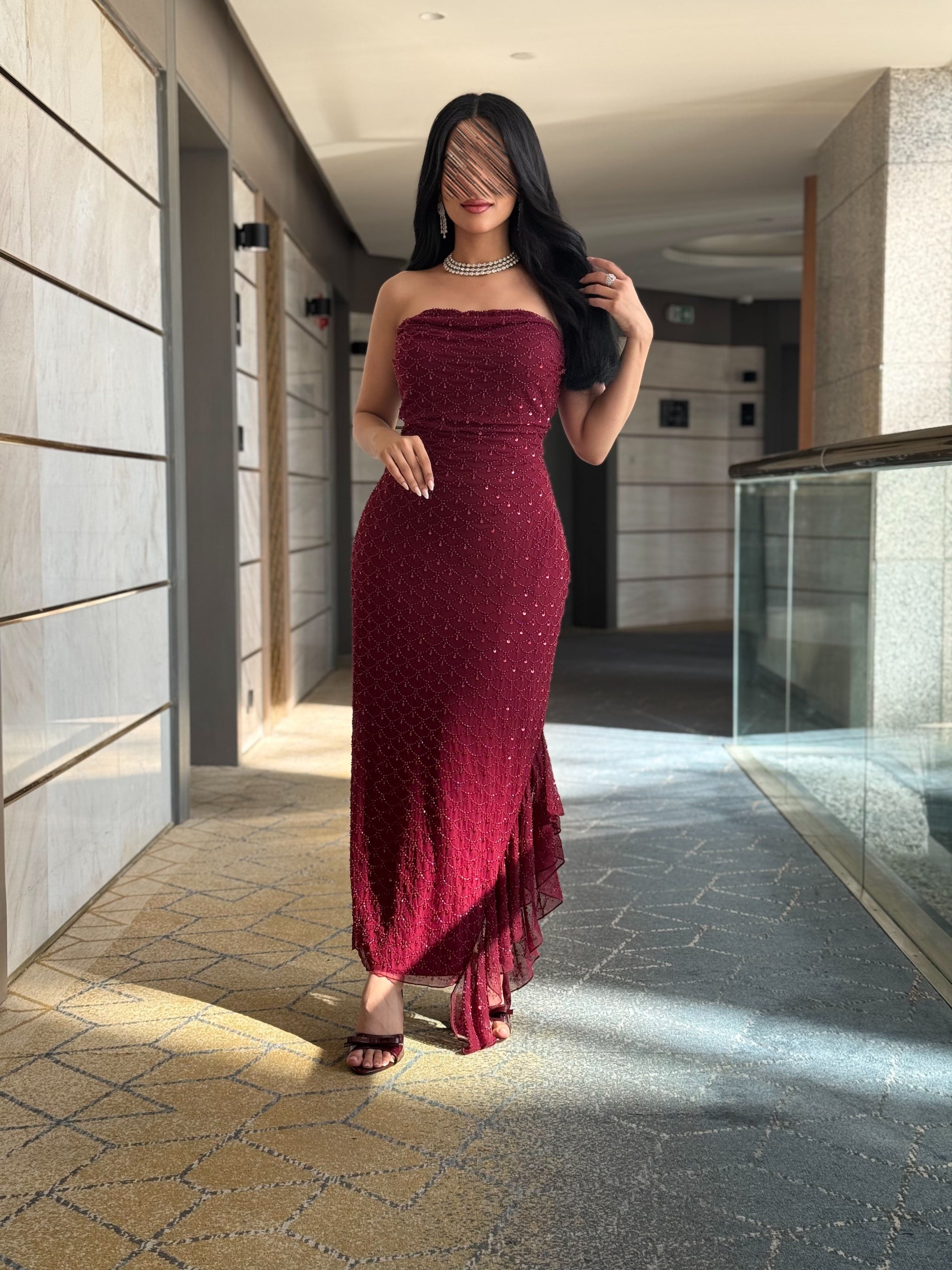فستان سهرة توب ناعم مع ماسك