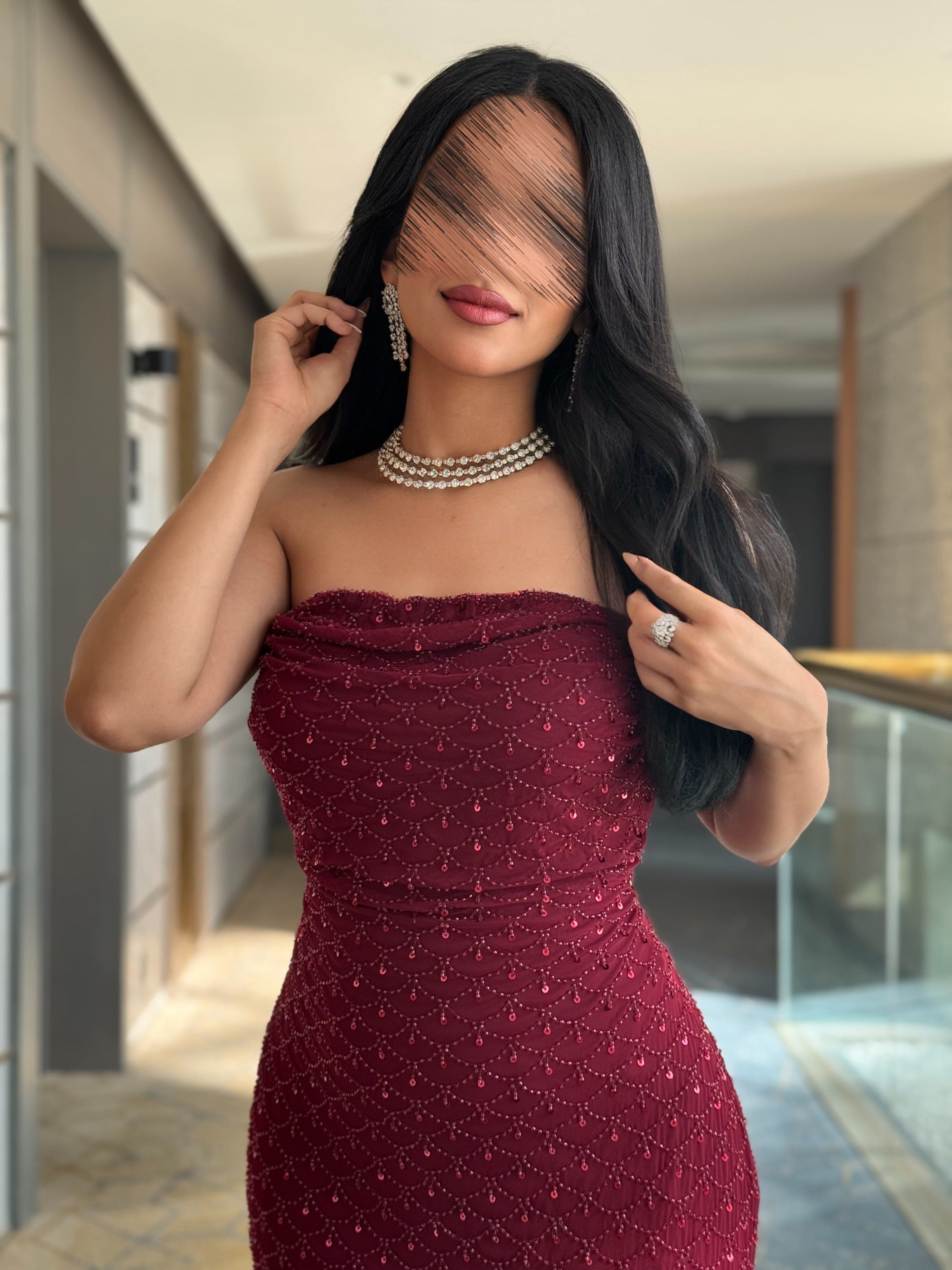فستان سهرة توب ناعم مع ماسك