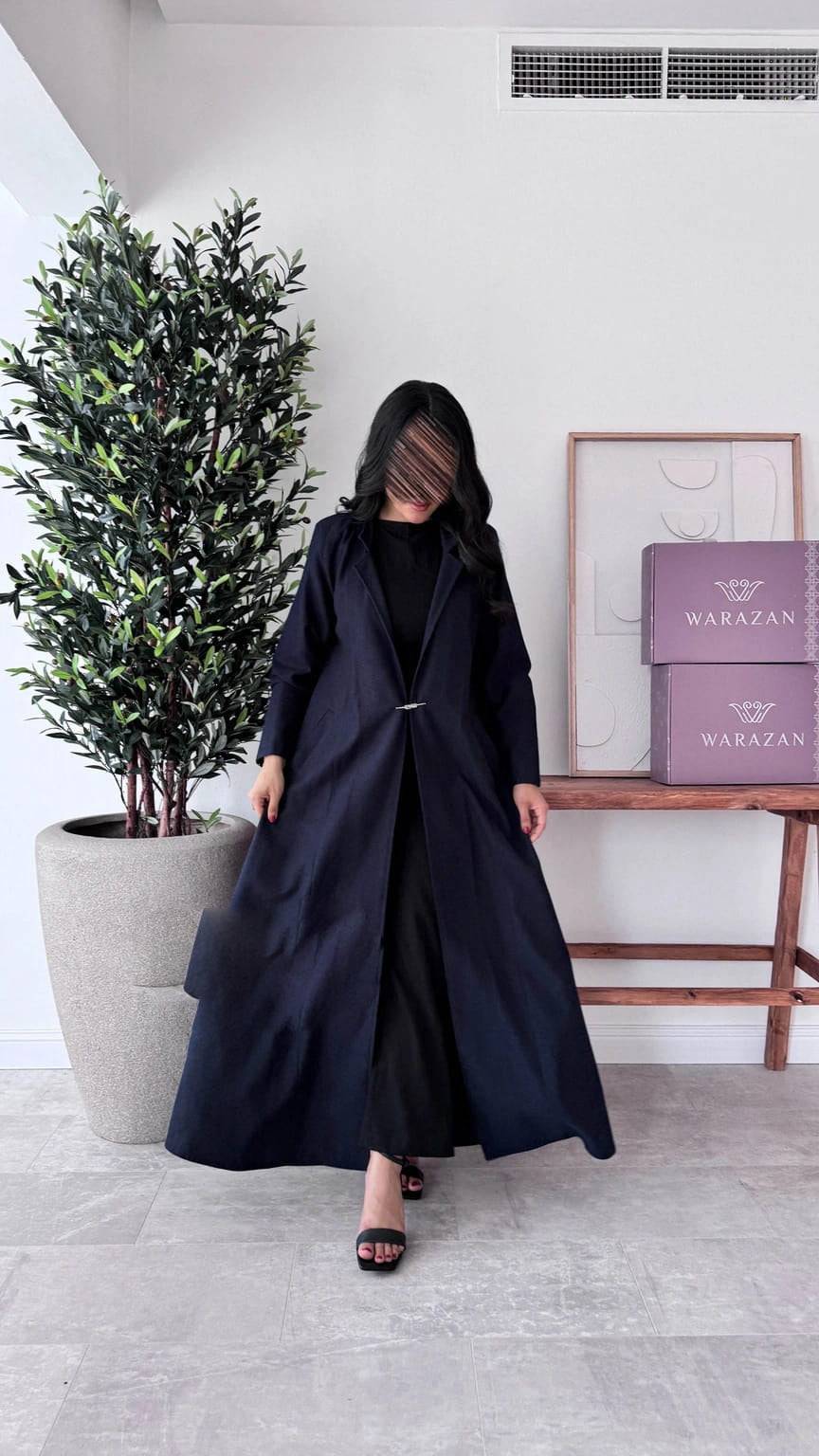 عباية ربع كلوش بقفلة من النص