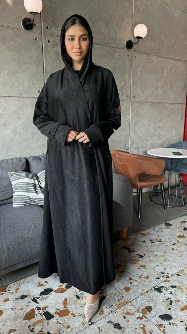 عباية شتوية شمواه ملكي فاخرة بتدخيلة لون مع كابيشون واسعة