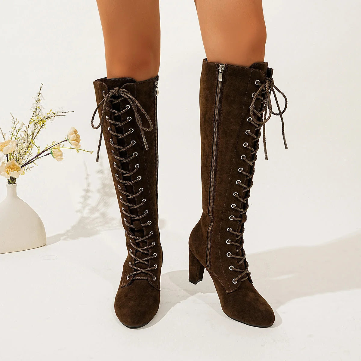 Damen Overkneestiefel mit Schnürdetail und Reißverschluss