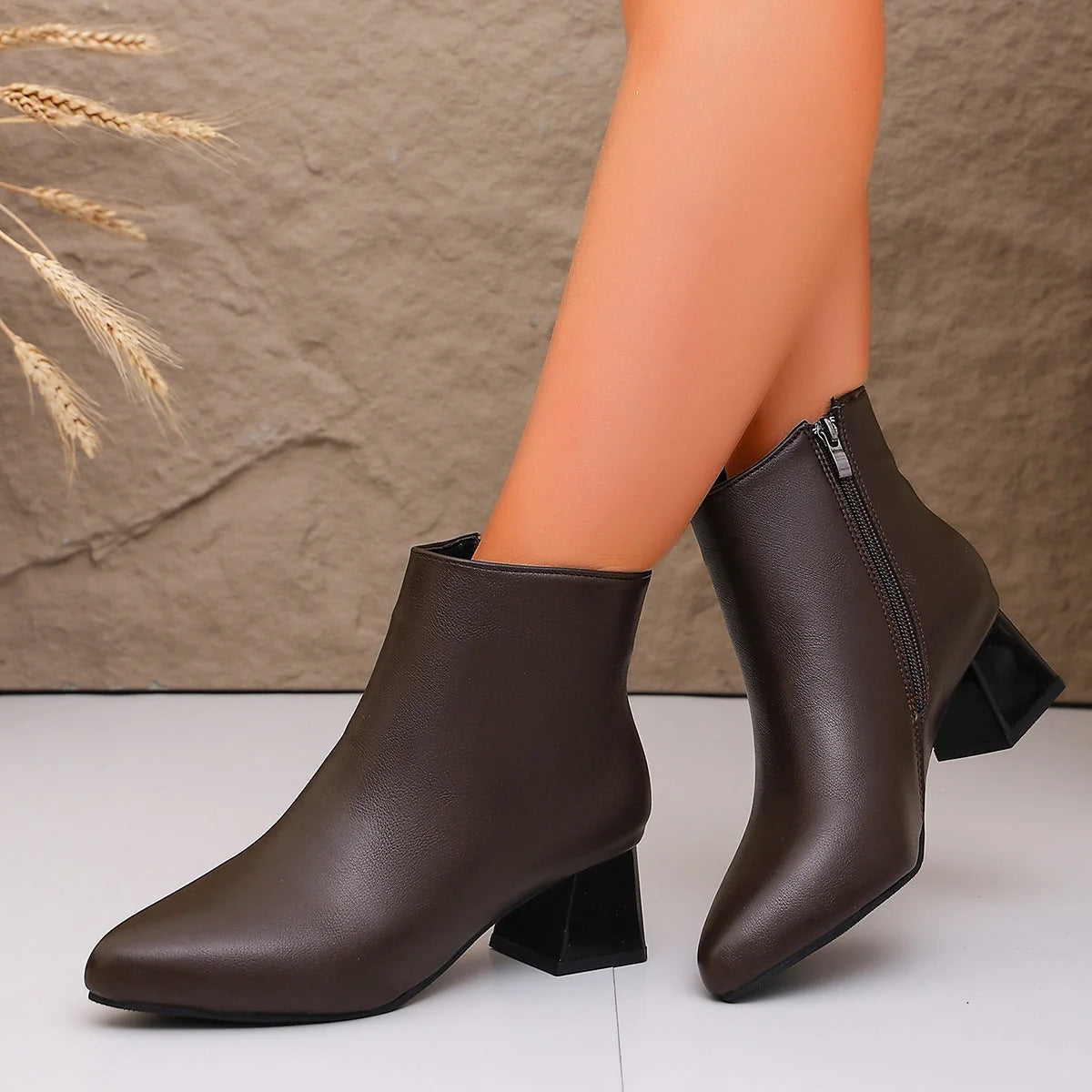 Damen Stiefeletten mit Blockabsatz und Reißverschluss