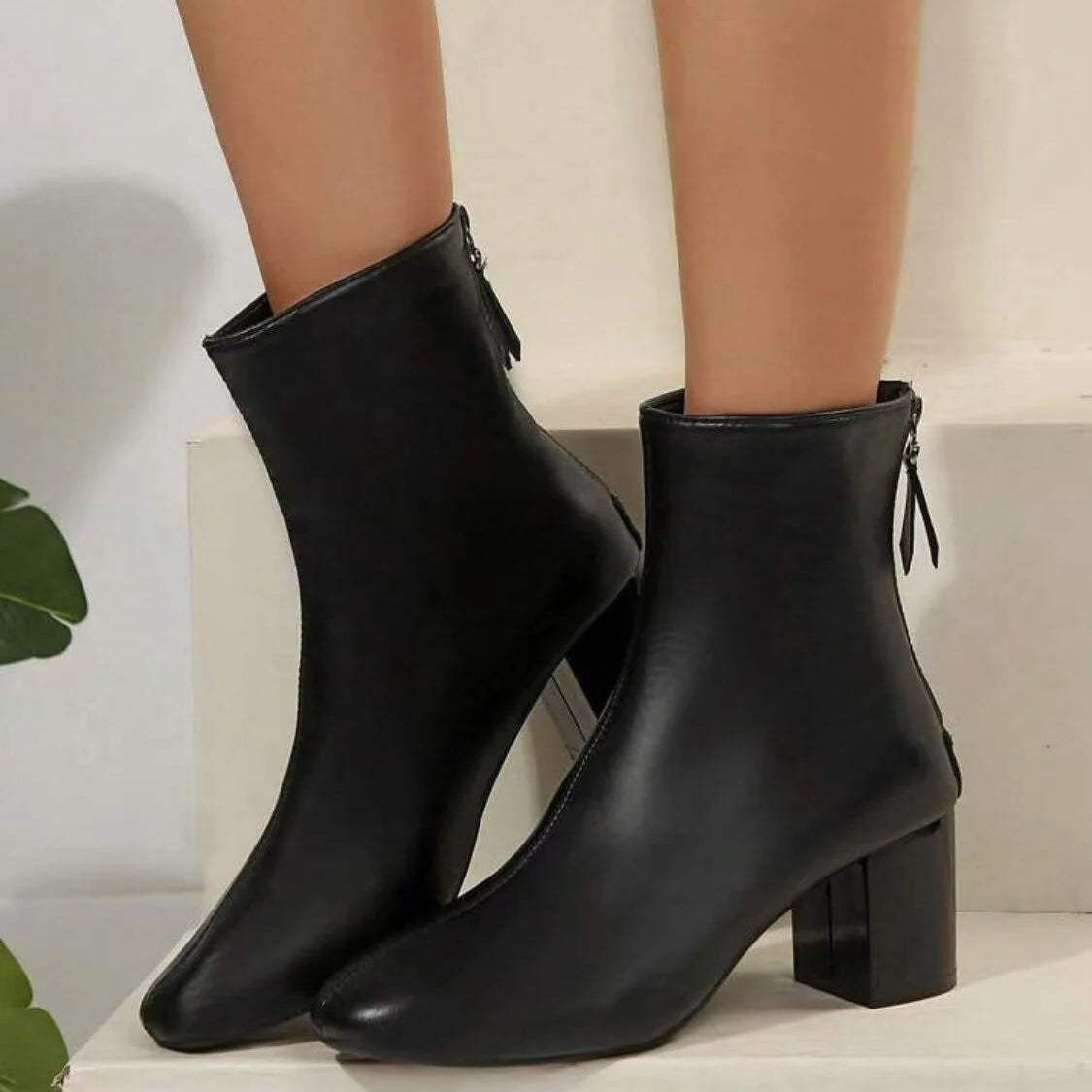 Damen Stiefeletten mit Reißverschluss und Moderatem Blockabsatz
