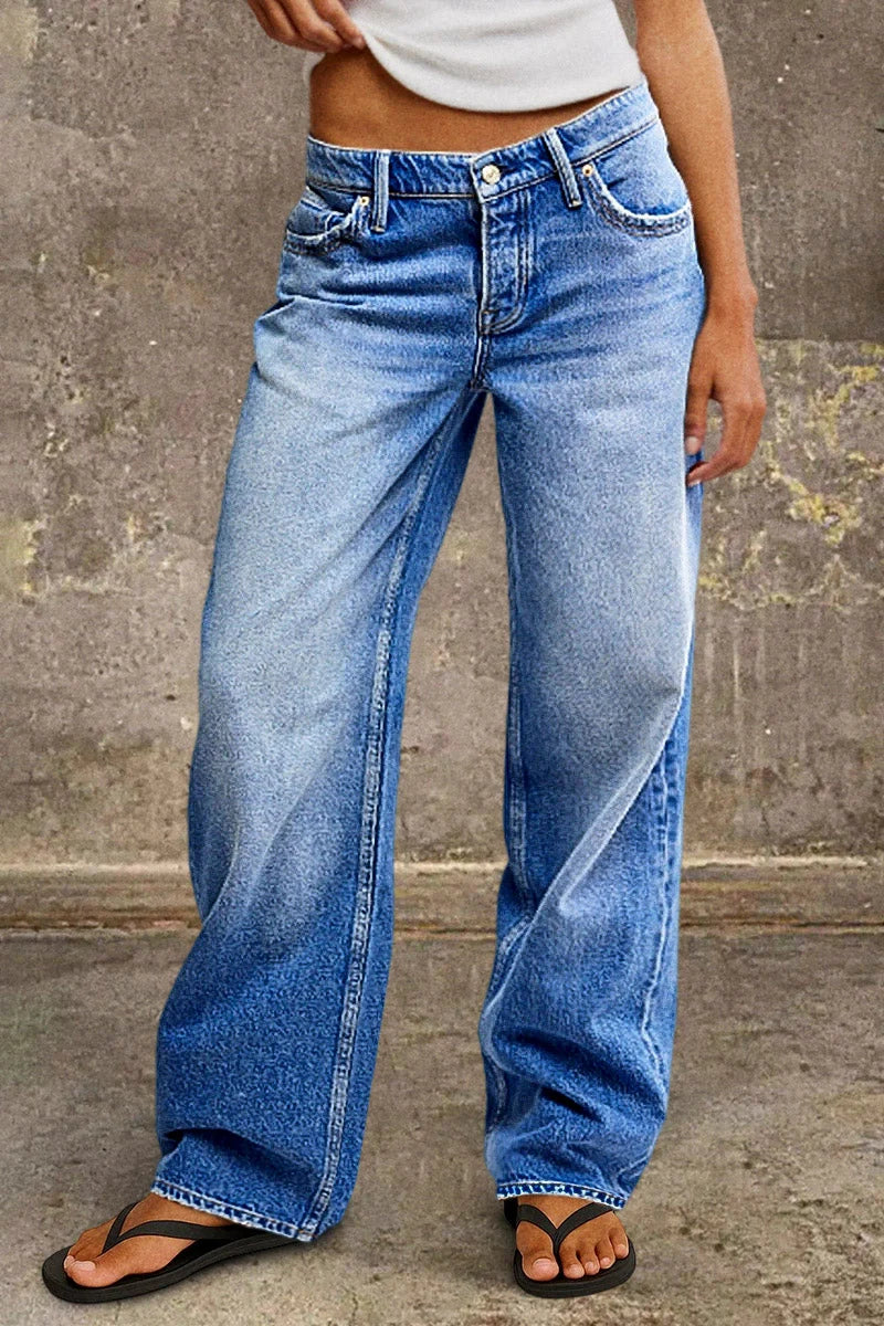 Jeans mit mittelhohem Bund und gerader Passform