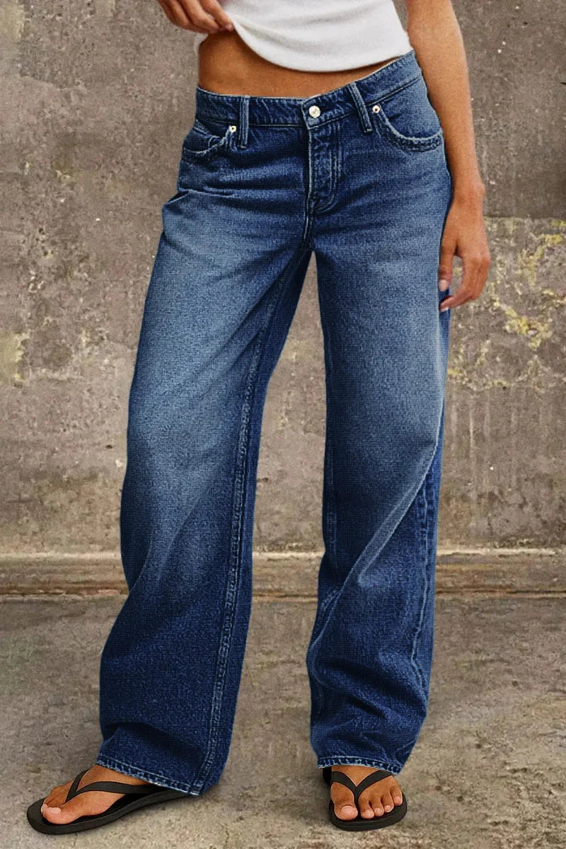 Jeans mit mittelhohem Bund und gerader Passform