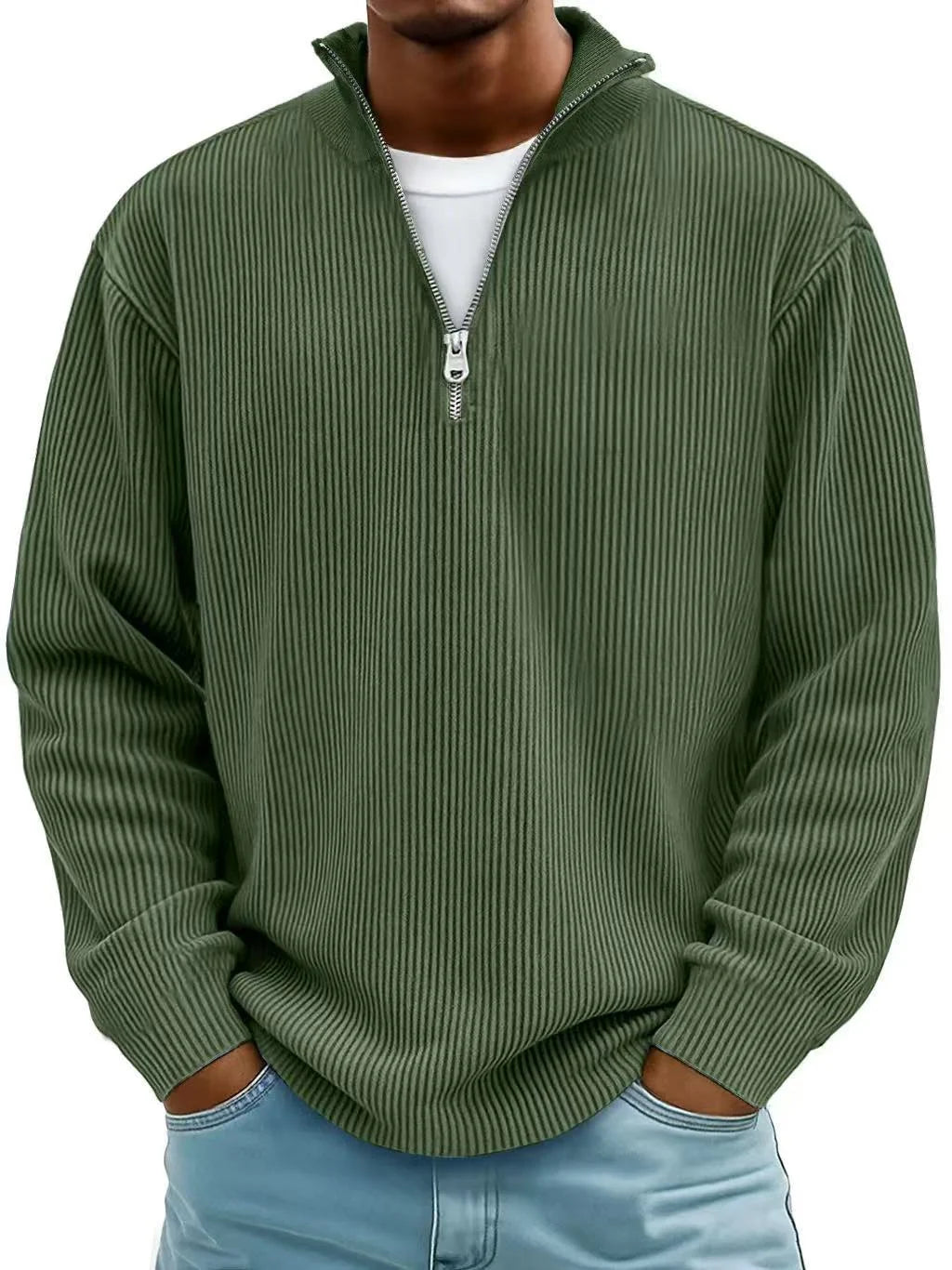 Modischer, trendiger Pullover