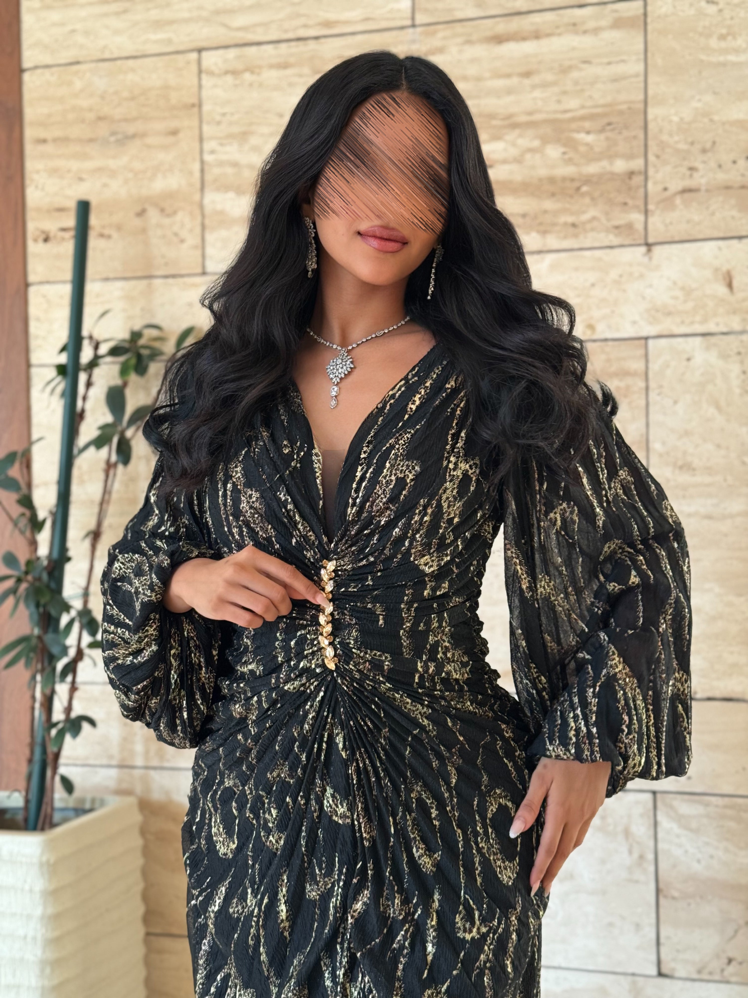 فستان سهرة طويل ماسك بتشجيرة أنيق للمناسبات والحفلات