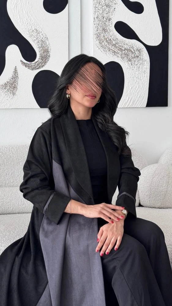 عباية شمواه أنيقة بقصة ربع كلوش