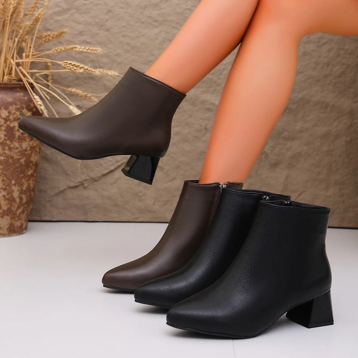 Damen Stiefeletten mit Blockabsatz und Reißverschluss