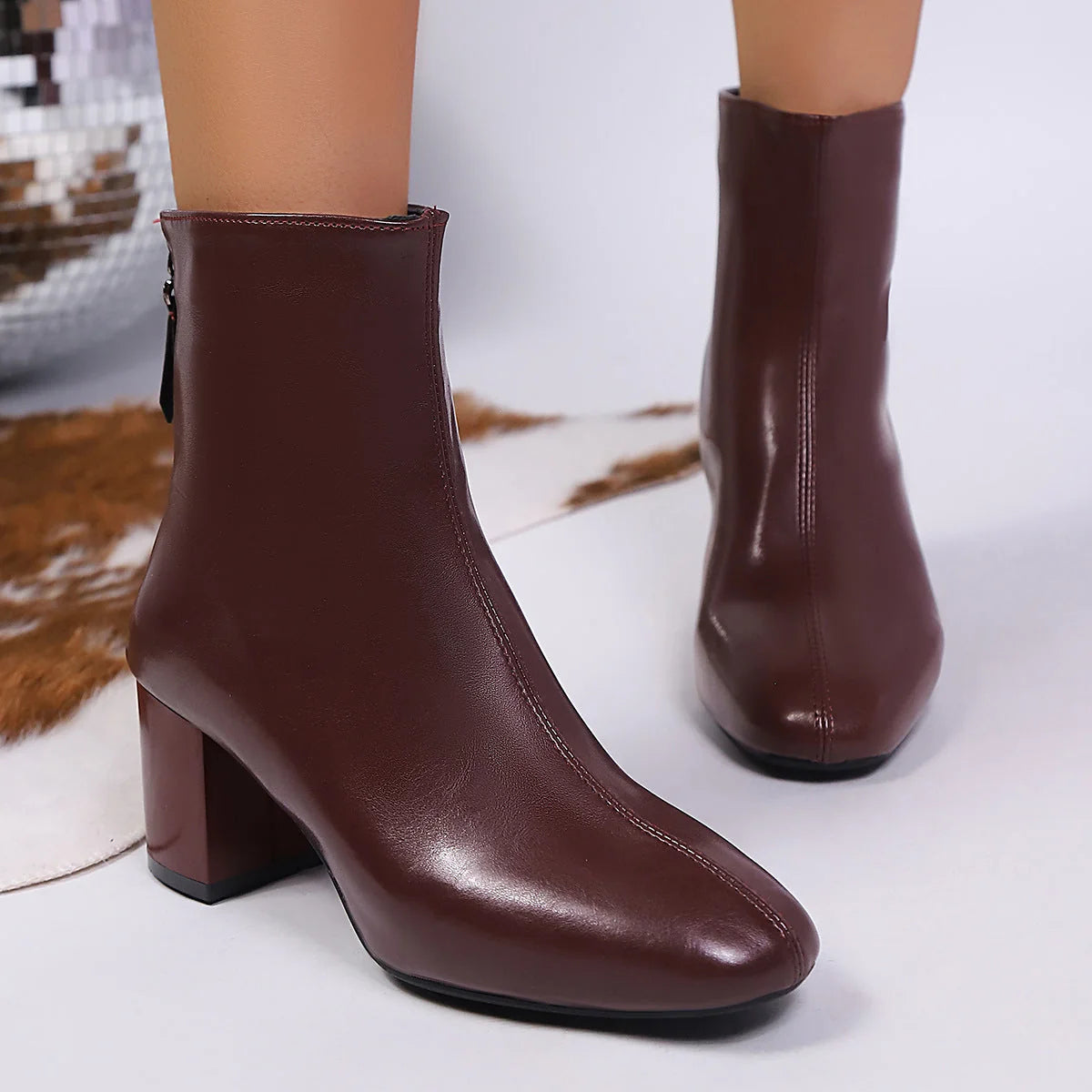 Damen Stiefeletten mit Reißverschluss und Moderatem Blockabsatz