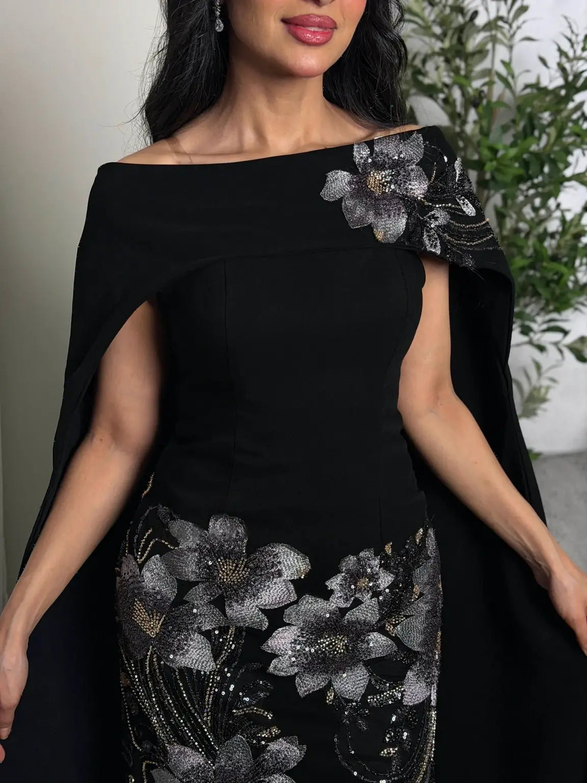 Luxurious Two-Piece Evening Dress with Elegant Trim