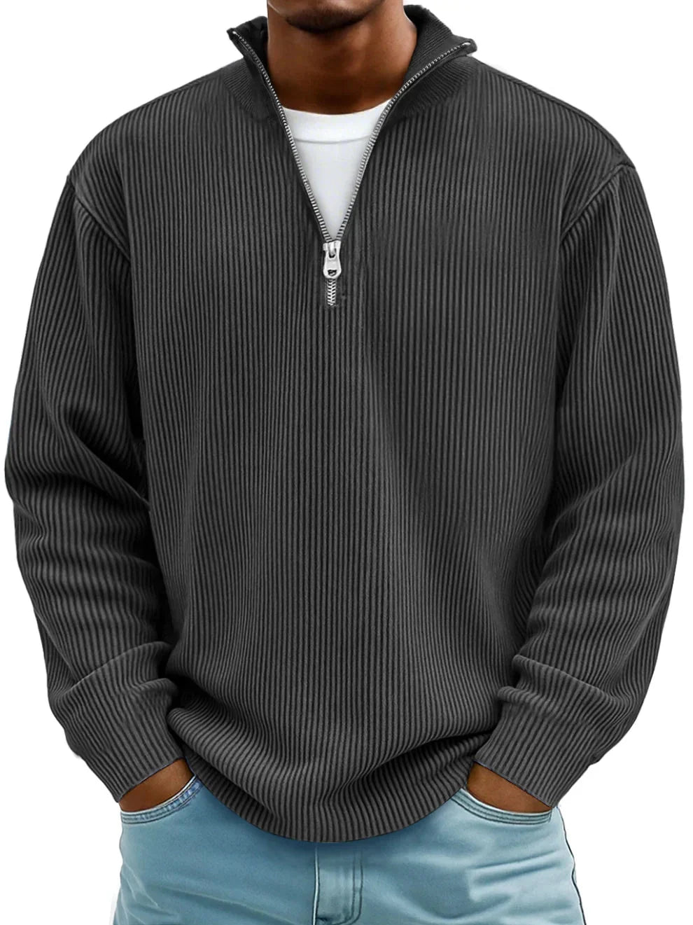Modischer, trendiger Pullover